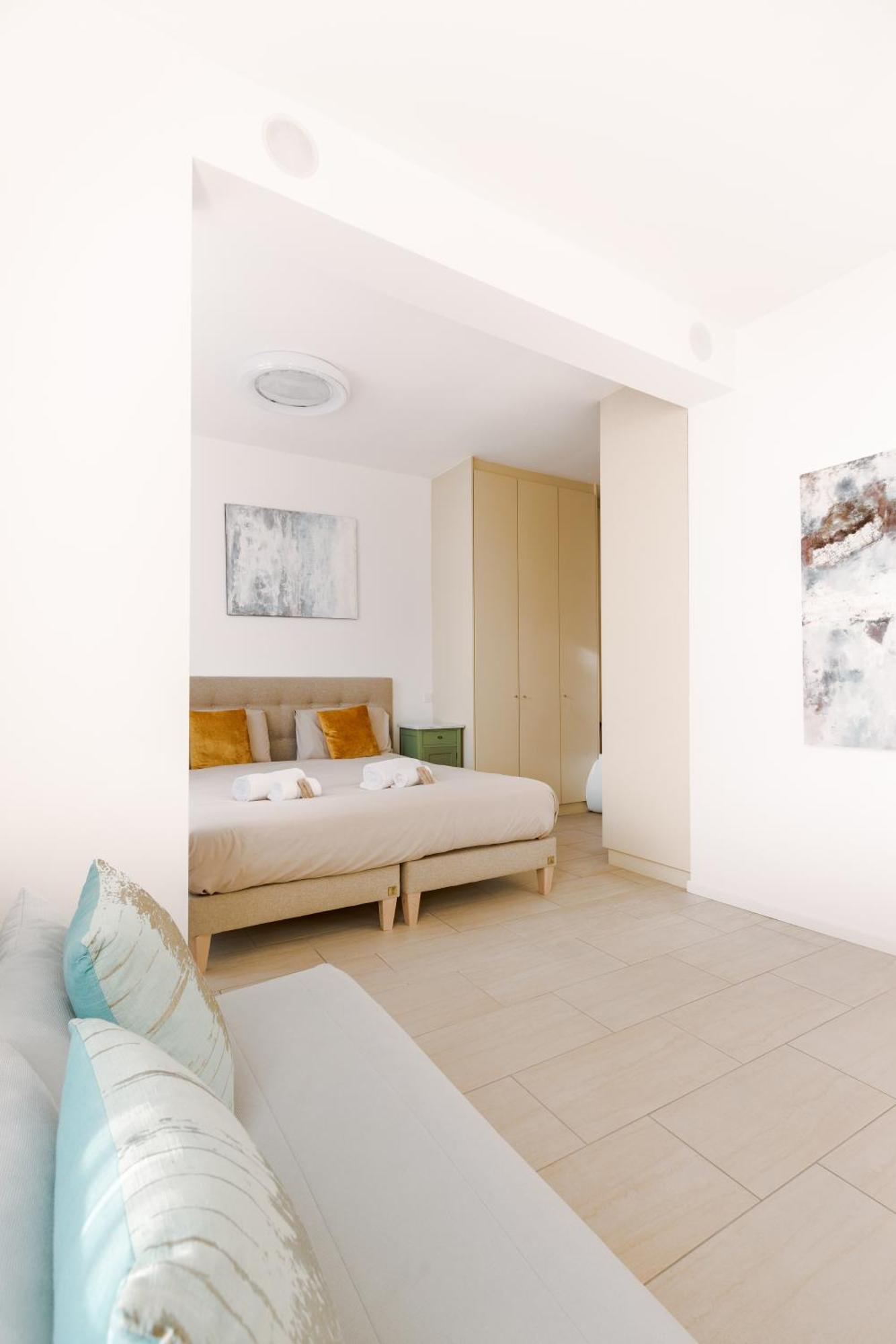 Front Lake Pearl 5 For 6Pax -By Easylife Swiss Lugano Exteriér fotografie